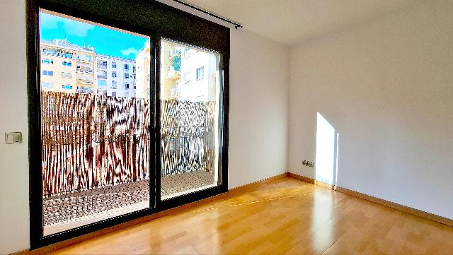 Imagen 1 Inmueble 305404 - Piso en venta en Barcelona / Manso - Viladomat