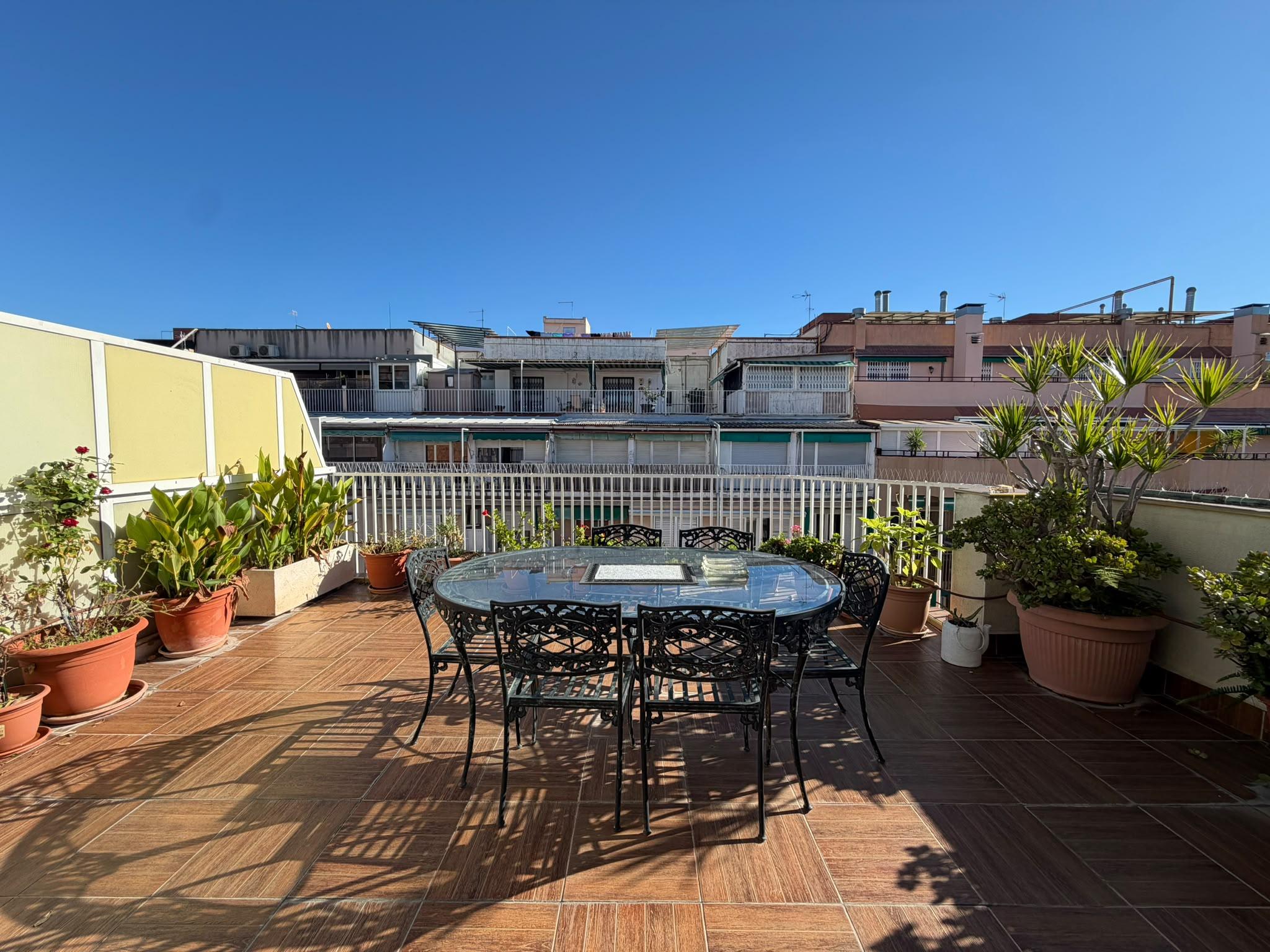 Imagen 33 Ático en venta en Hospitalet De Llobregat L´ / Junto a al estación de metro de Santa Eulalia