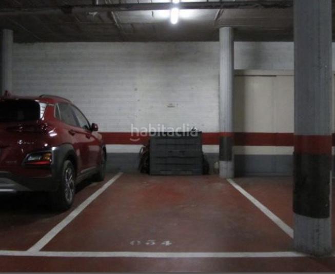 Imagen 4 Parking Coche en alquiler en Girona / Parking per a cotxe gran al carrer de Joan Maragall