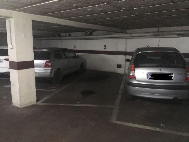Imagen 1 Inmueble 264198 - Parking Coche en alquiler en Girona / Parking per a cotxe gran a Travesia de la Creu
