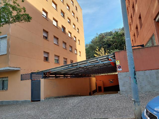 Imagen 4 Inmueble 266645 - Parking Coche en alquiler en Girona / Plaça de parking per a cotxe gran a Lluis Pericot
