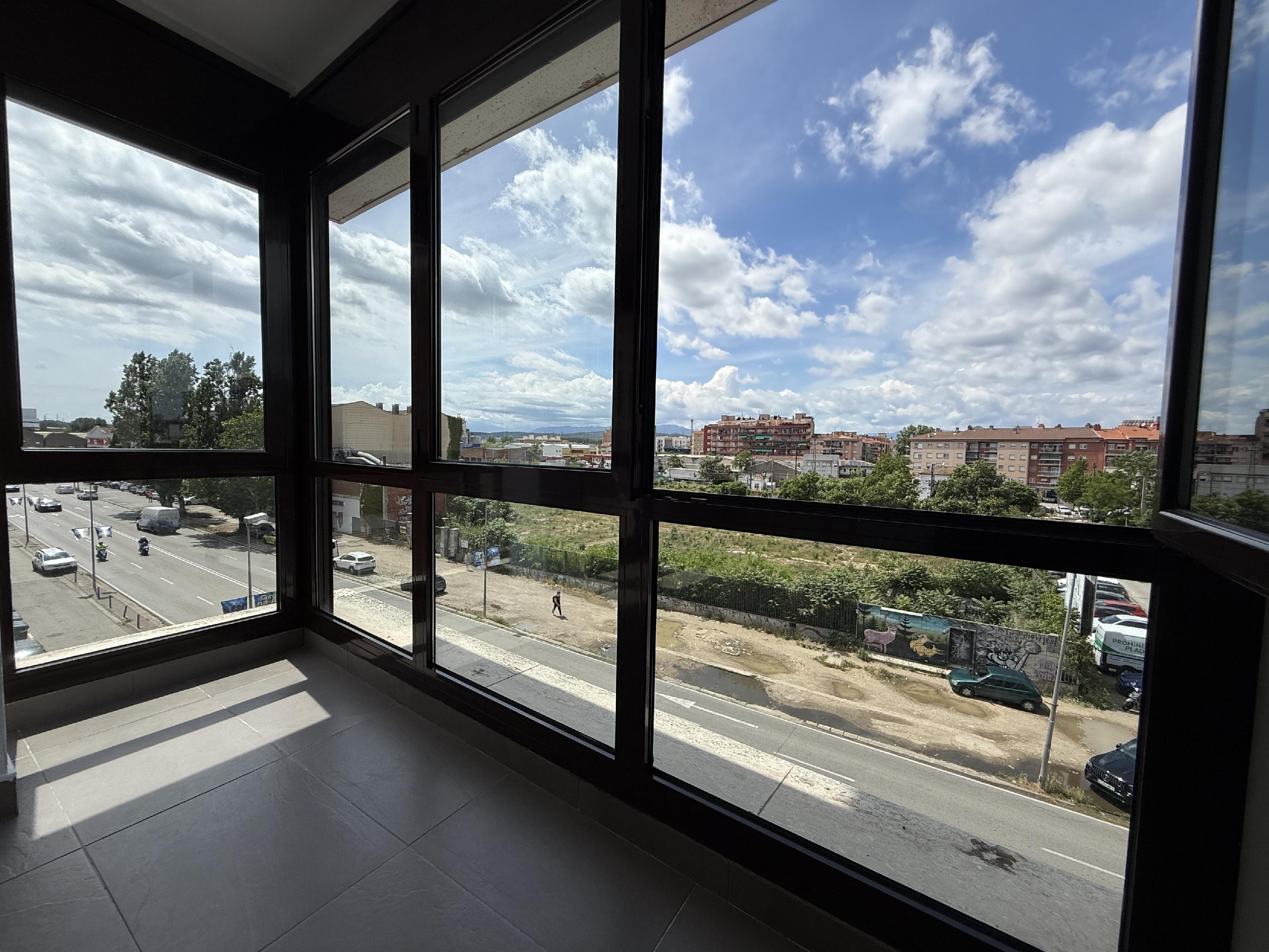 Imagen 4 Piso en alquiler en Girona / Pis de 92m2  al costat del Corte Inglés - Girona