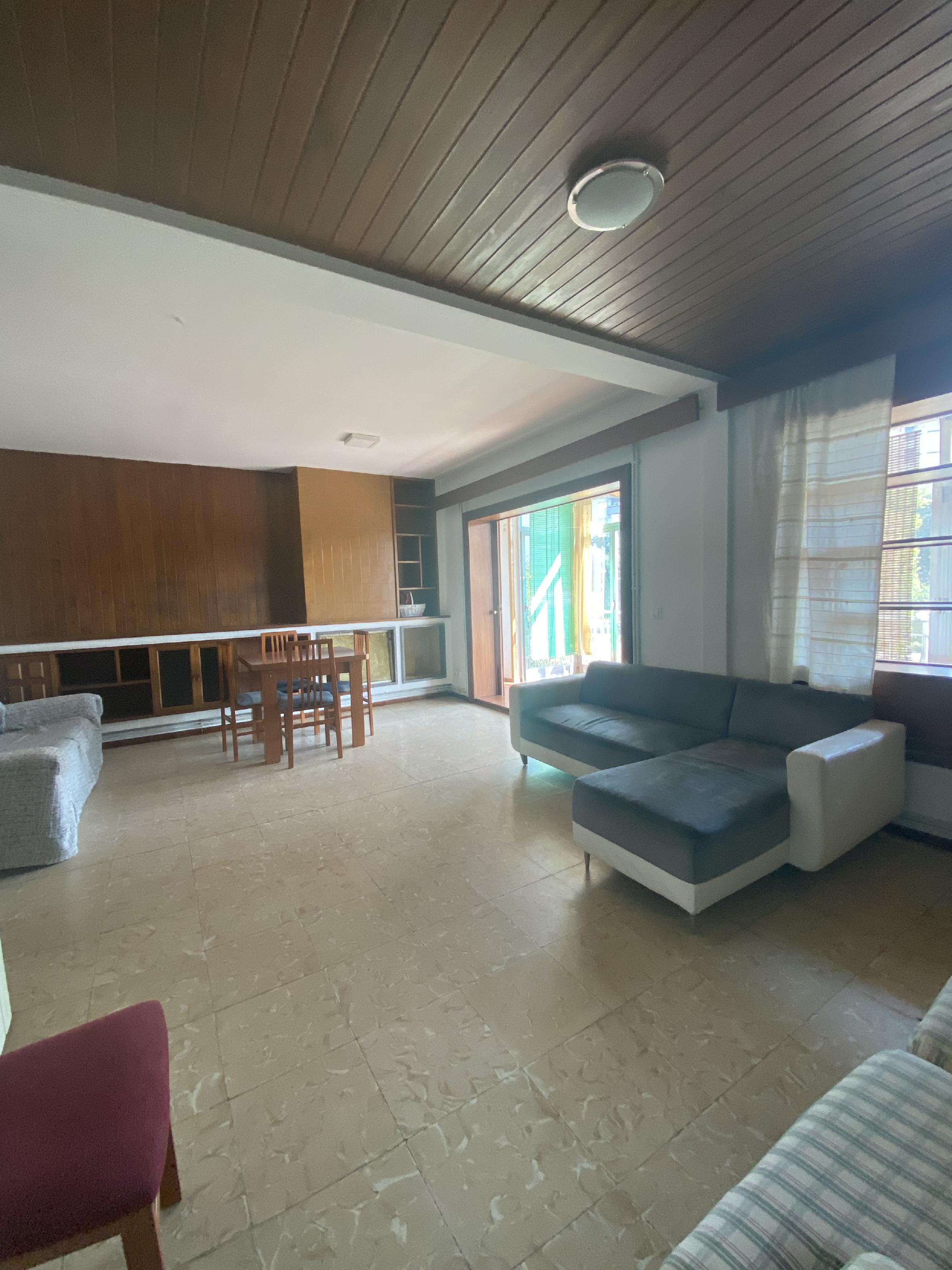 Imagen 2 Piso en venta en Girona / Pis de 132m2 amb vista panoramica del Riu Onyar