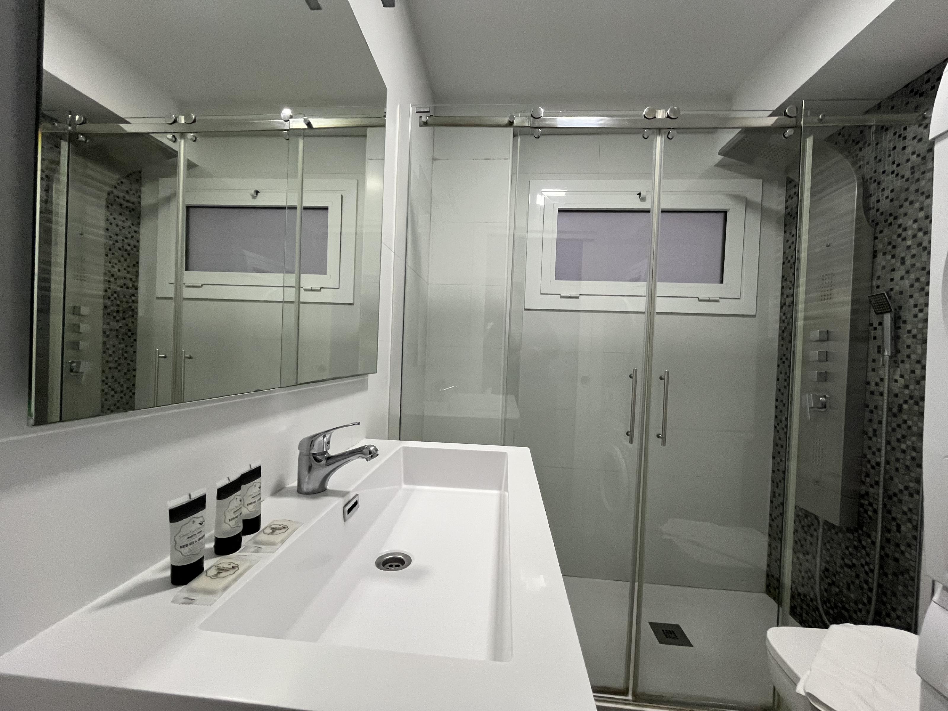 Imagen 20 Piso en venta en Girona / Pis de 90 m2 a la Plaça del Lleò. Llicencia Turistica. 