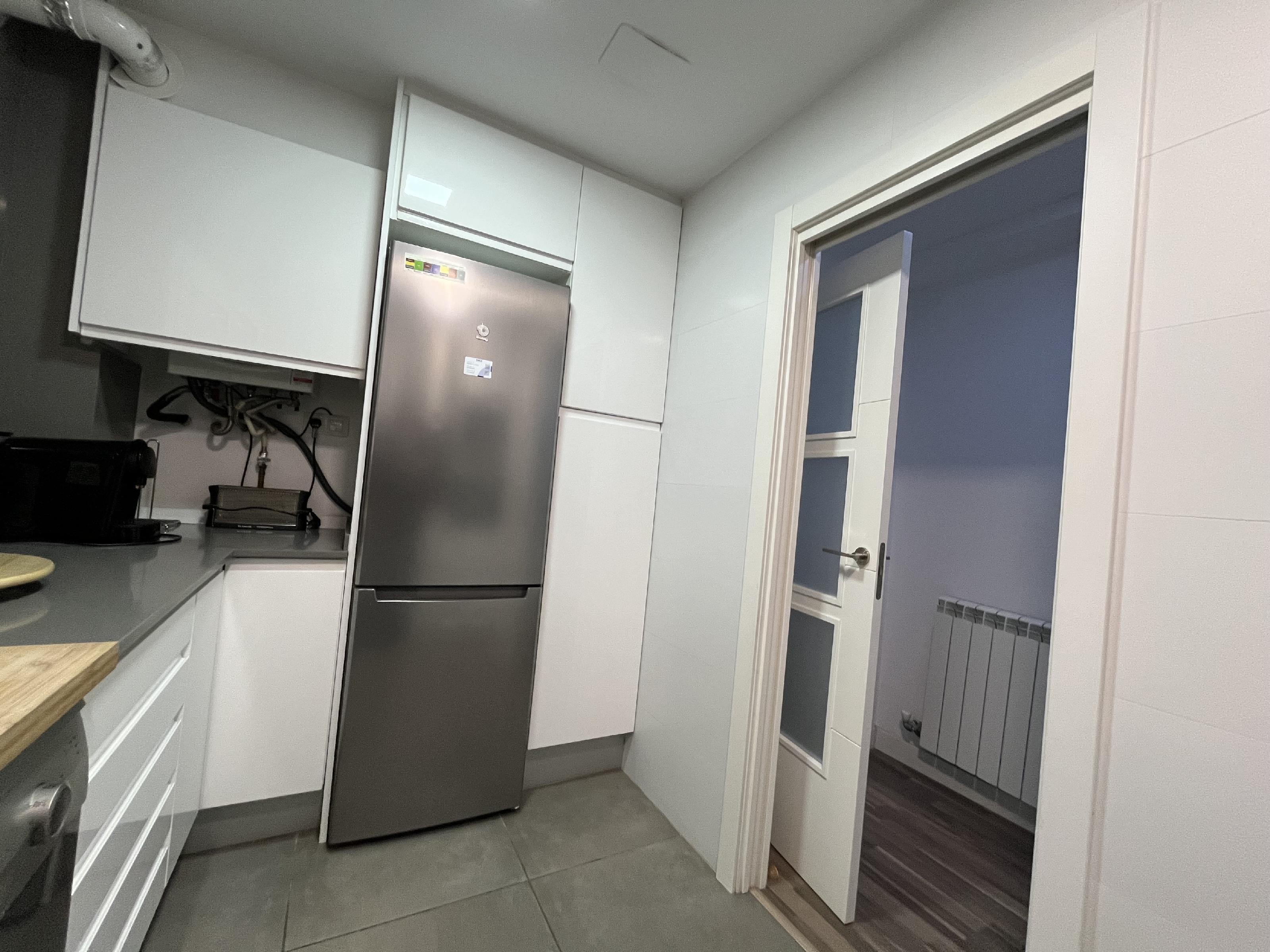 Imagen 13 Piso en venta en Girona / Pis de 90 m2 a la Plaça del Lleò. Llicencia Turistica. 