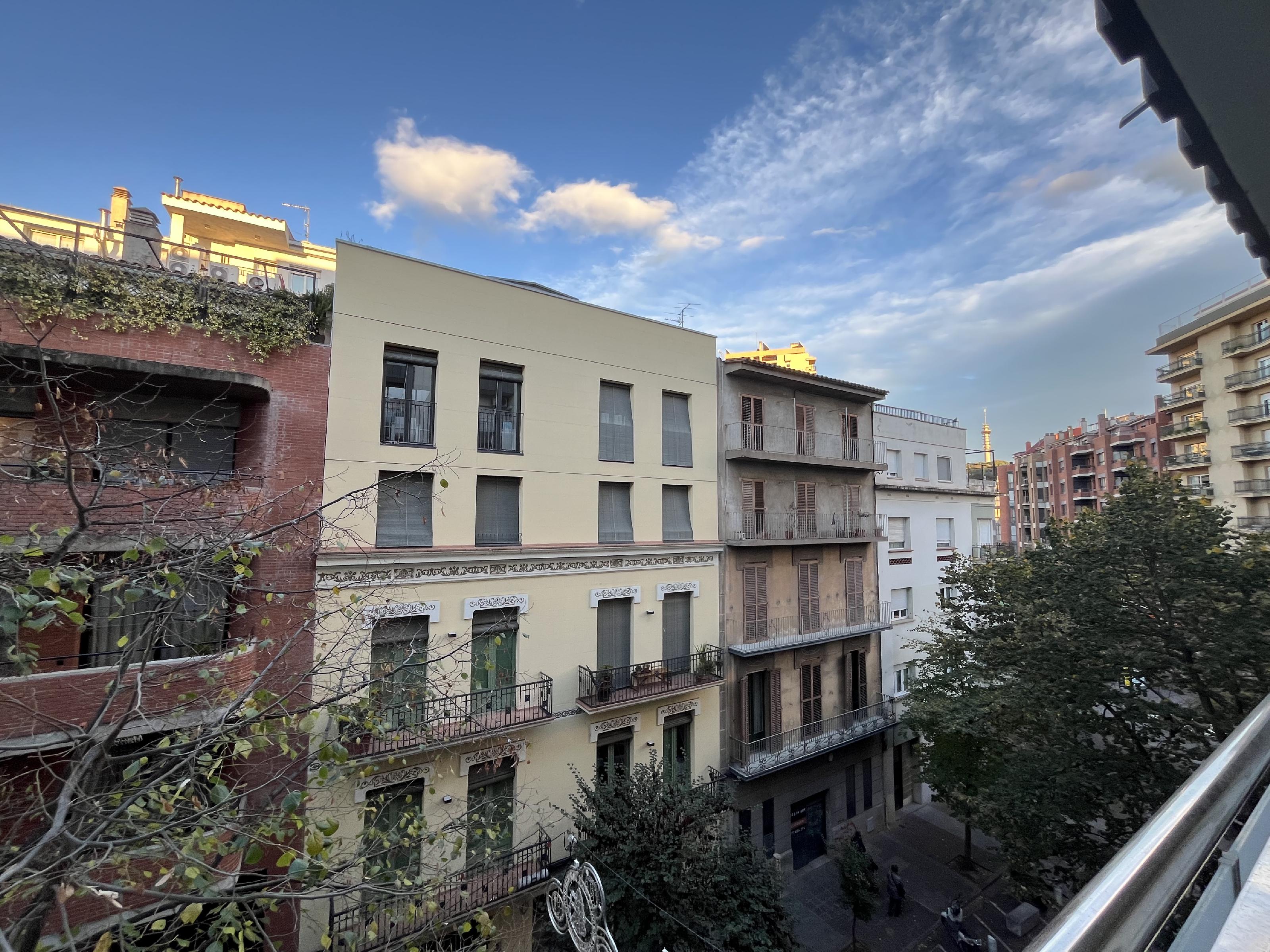 Imagen 8 Piso en venta en Girona / Pis de 90 m2 a la Plaça del Lleò. Llicencia Turistica. 