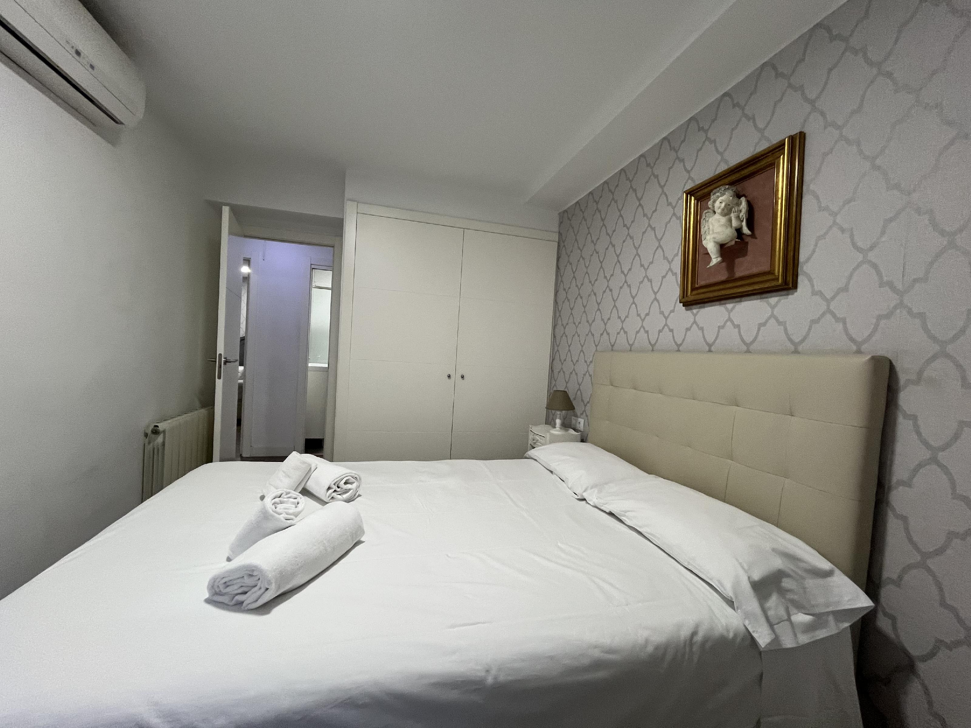 Imagen 23 Piso en venta en Girona / Pis de 90 m2 a la Plaça del Lleò. Llicencia Turistica. 