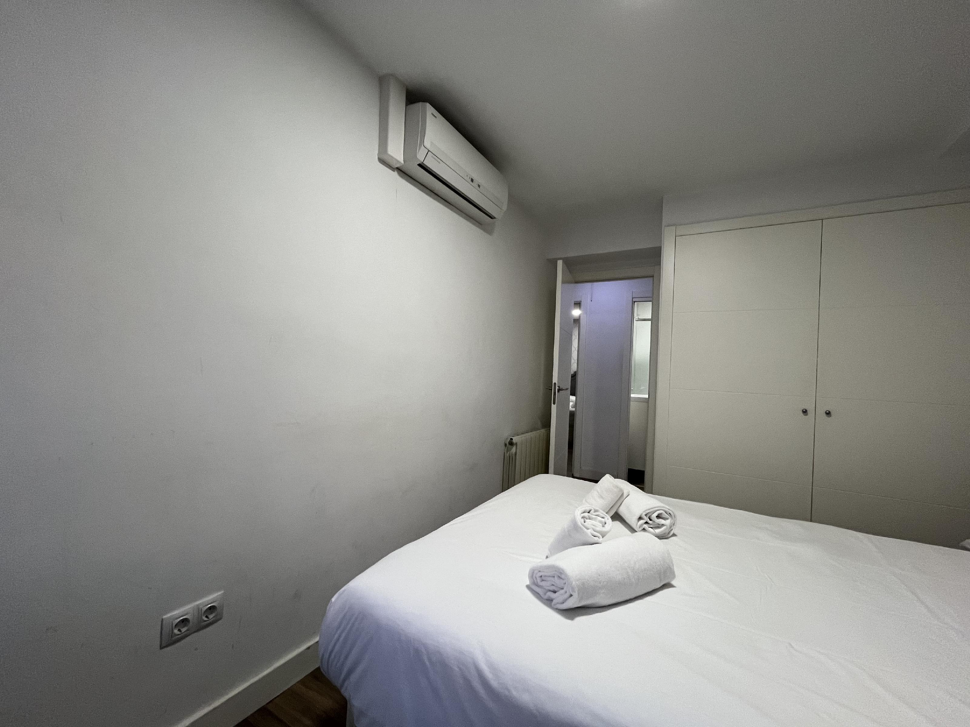 Imagen 26 Piso en venta en Girona / Pis de 90 m2 a la Plaça del Lleò. Llicencia Turistica. 