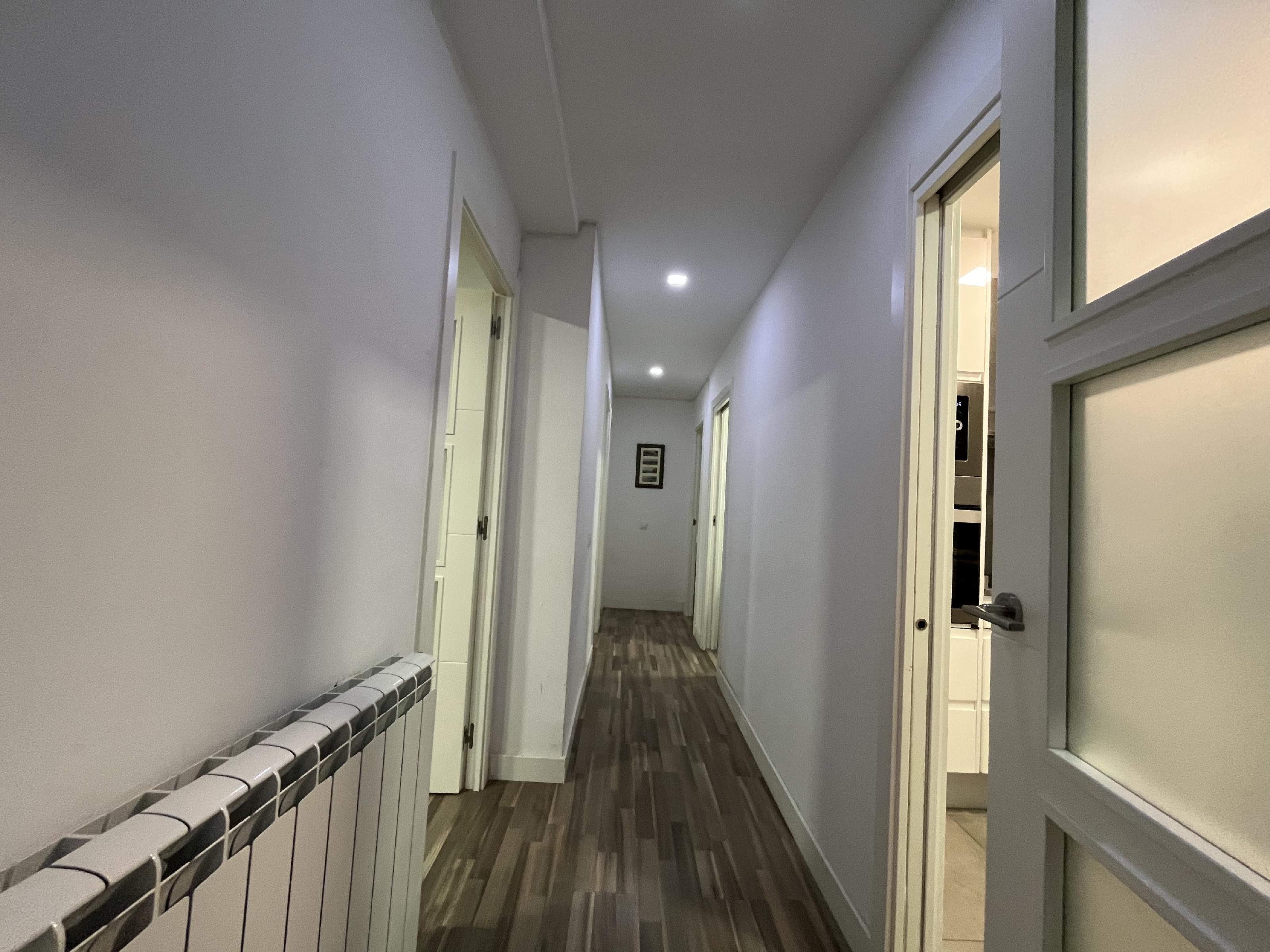 Imagen 10 Piso en venta en Girona / Pis de 90 m2 a la Plaça del Lleò. Llicencia Turistica. 