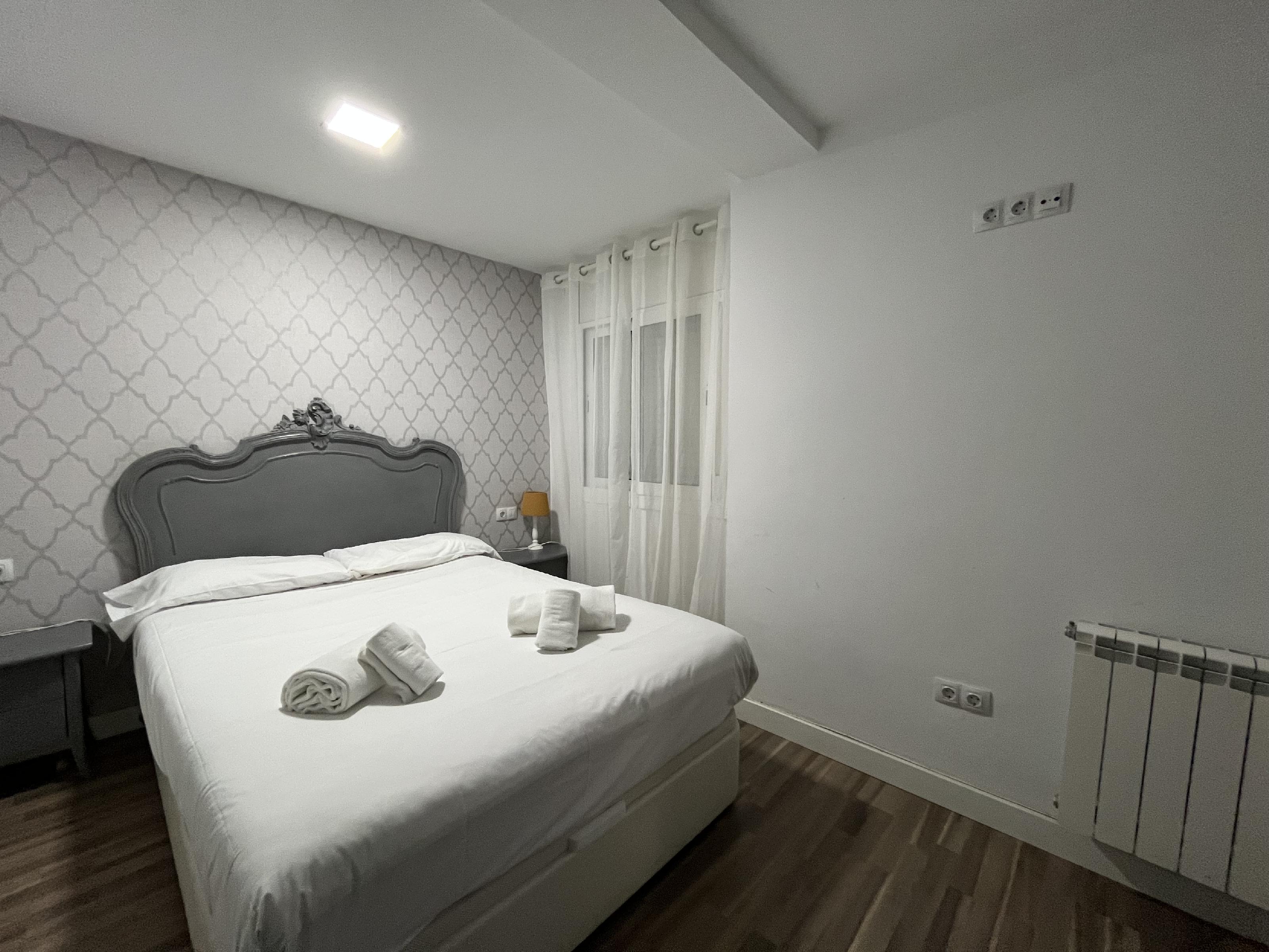 Imagen 16 Piso en venta en Girona / Pis de 90 m2 a la Plaça del Lleò. Llicencia Turistica. 