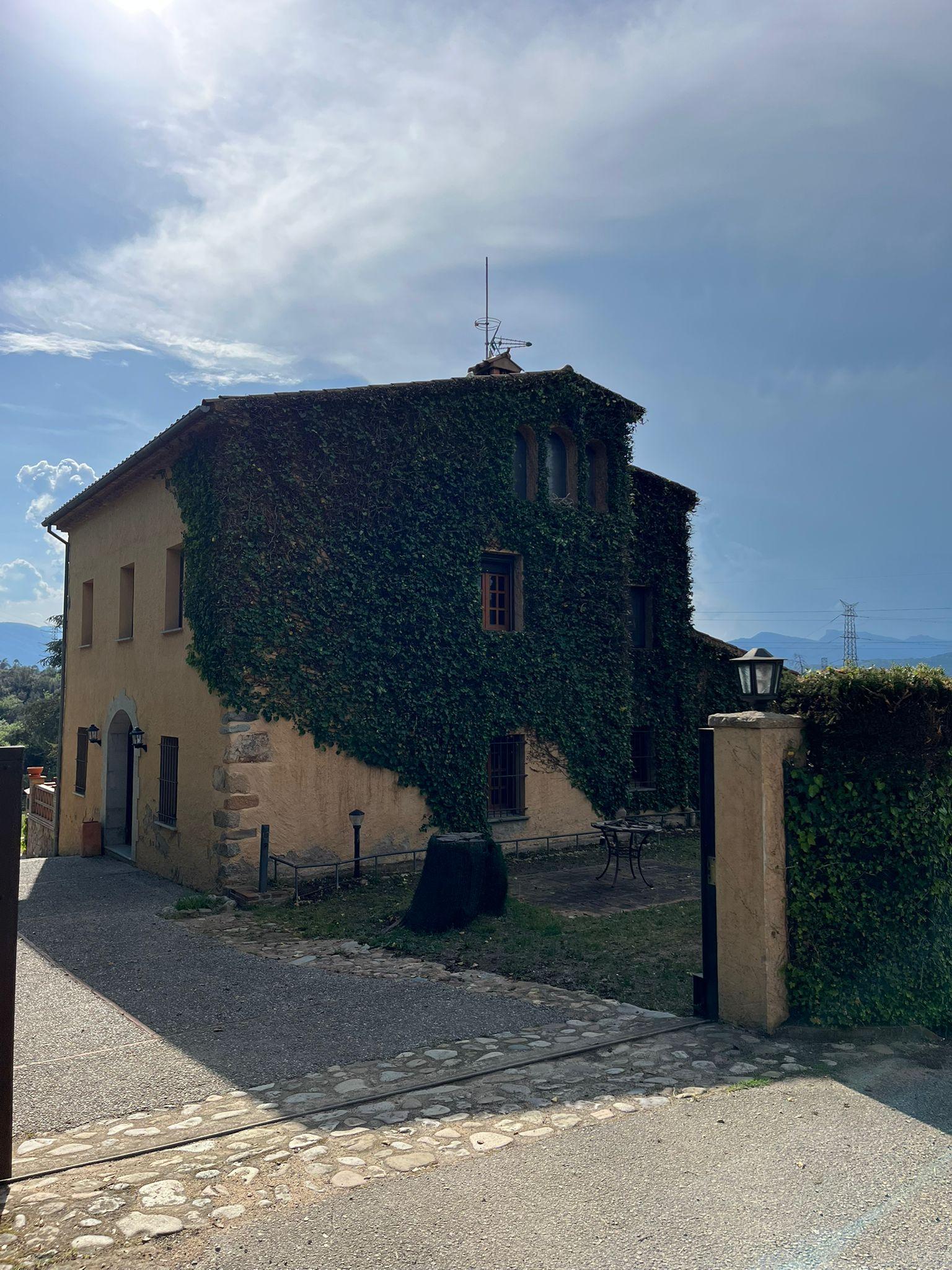 Imagen 3 Casa Rústica en venta en Bescanó / Masia restaurada de 201m2 a Vilanna Girona