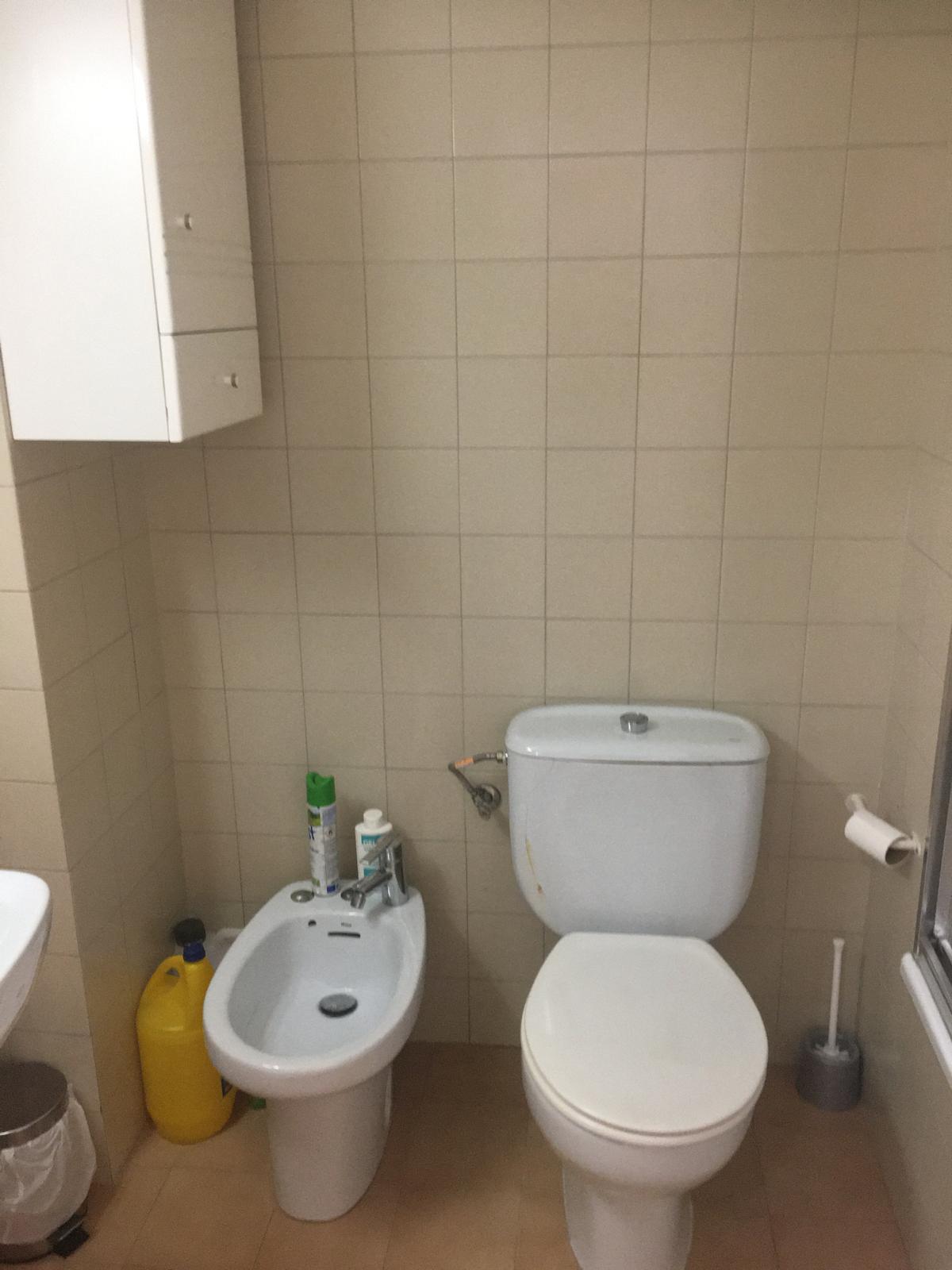 Imagen 16 Oficina Comercial en alquiler en Girona / Despatx de 112m2 al costat del Col.legi Mas Mitjà Imagen 16 Oficina Comercial en alquiler en Girona / Despatx de 112m2 al costat del Col.legi Mas Mitjà