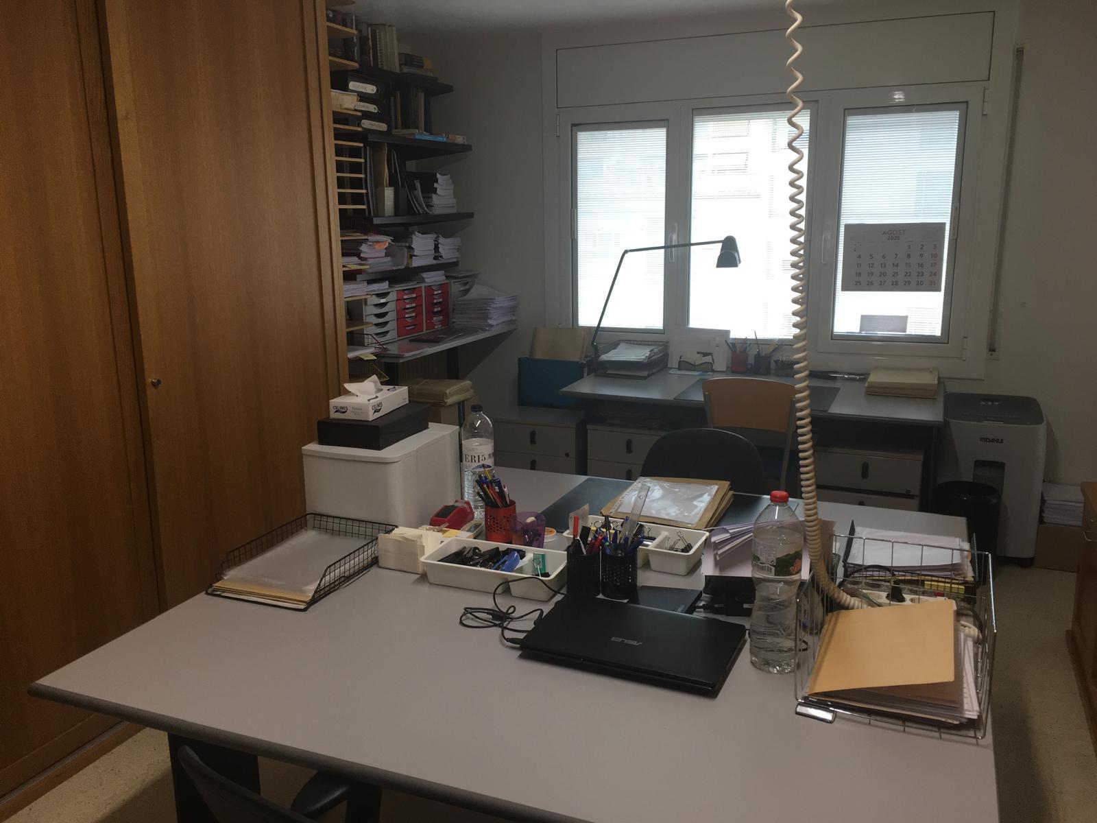 Imagen 11 Oficina Comercial en alquiler en Girona / Despatx de 112m2 al costat del Col.legi Mas Mitjà Imagen 11 Oficina Comercial en alquiler en Girona / Despatx de 112m2 al costat del Col.legi Mas Mitjà