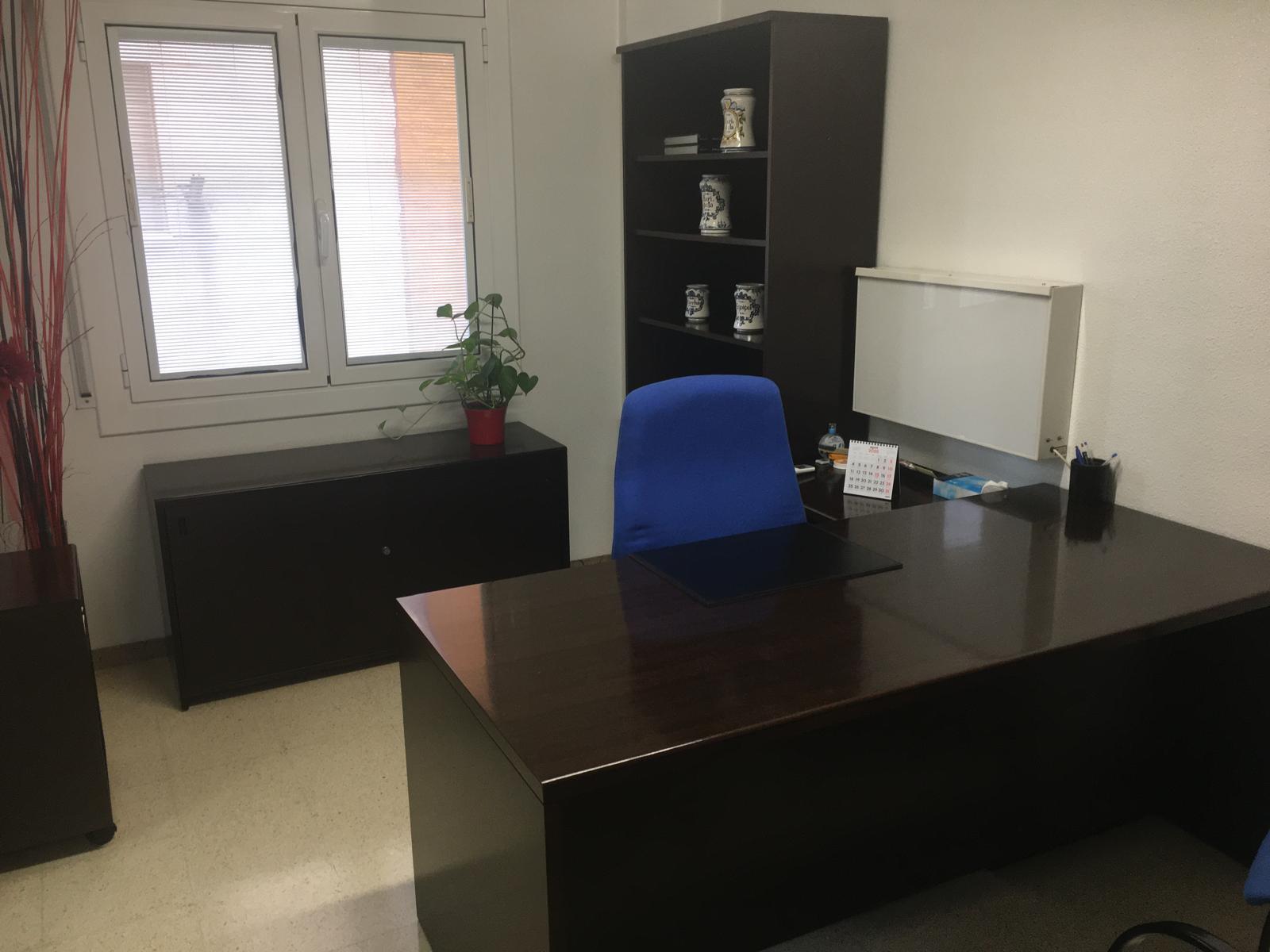 Imagen 3 Oficina Comercial en alquiler en Girona / Despatx de 112m2 al costat del Col.legi Mas Mitjà Imagen 3 Oficina Comercial en alquiler en Girona / Despatx de 112m2 al costat del Col.legi Mas Mitjà