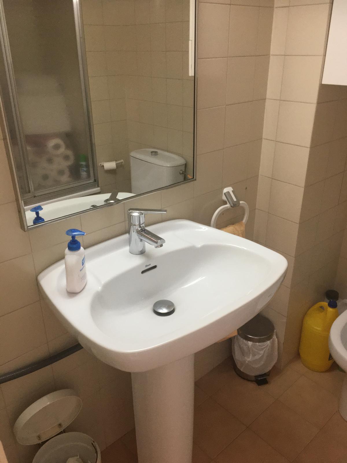 Imagen 15 Oficina Comercial en alquiler en Girona / Despatx de 112m2 al costat del Col.legi Mas Mitjà Imagen 15 Oficina Comercial en alquiler en Girona / Despatx de 112m2 al costat del Col.legi Mas Mitjà