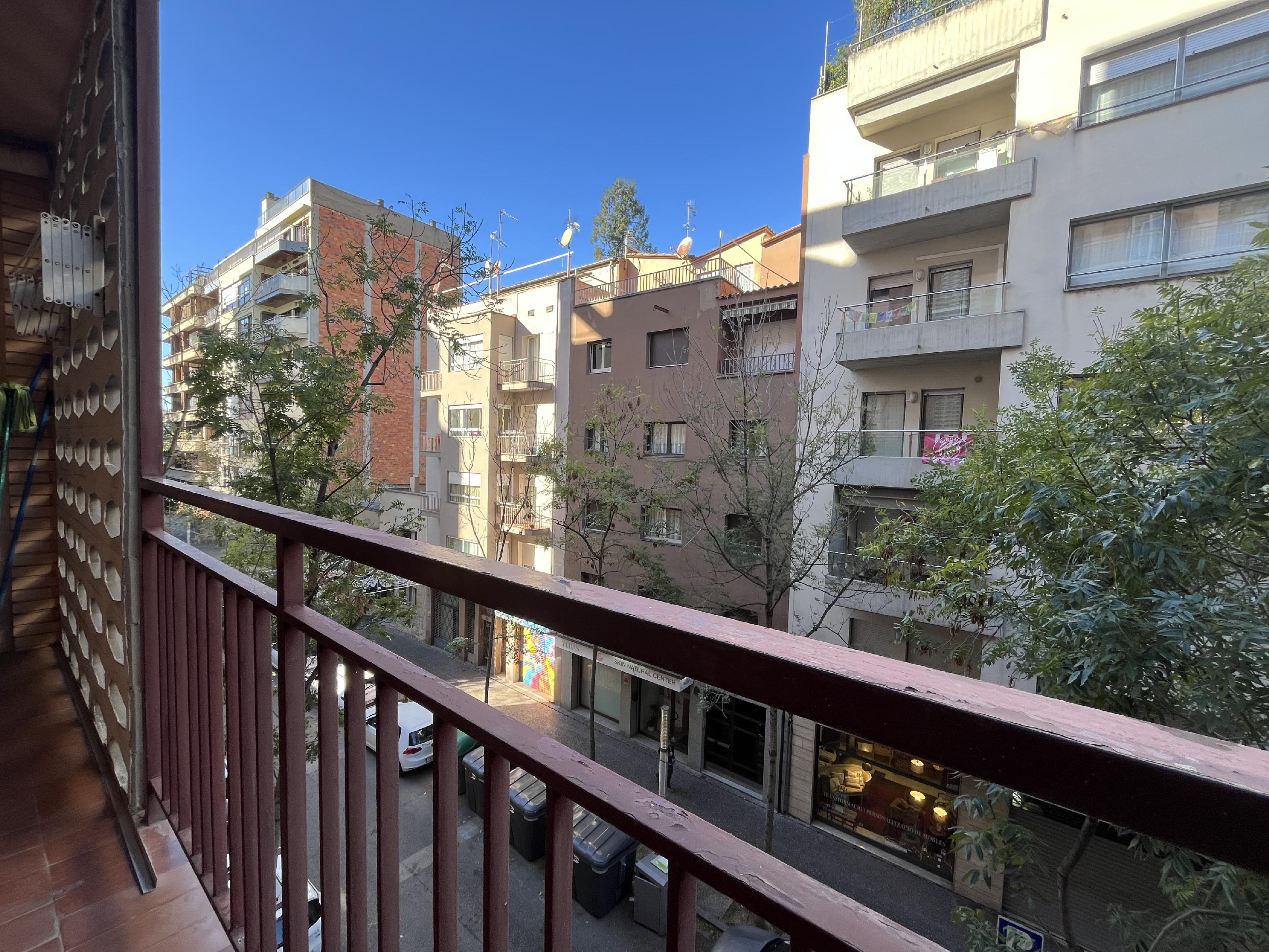 Imagen 4 Piso en venta en Girona / Pis de 105m2 al costat del Masmitjà. Amb parking.