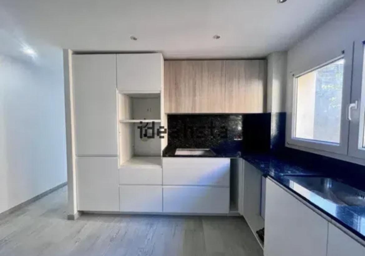 Imagen 4 Piso en venta en Palamós / Pis reformat de 105 m² al centre de Palamós