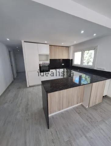 Imagen 1 Inmueble 298980 - Piso en venta en Palamós / Pis reformat de 105 m² al centre de Palamós