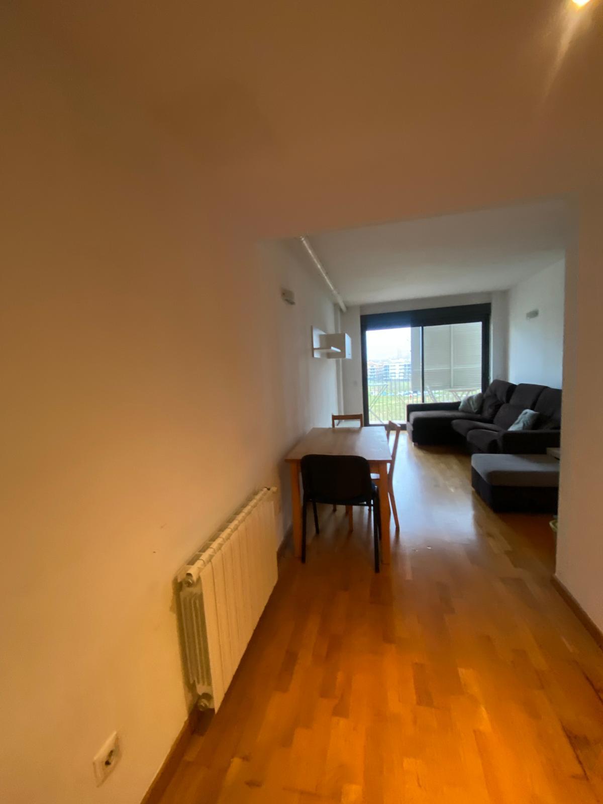 Imagen 7 Piso en venta en Girona / Pis seminou de 72 m² amb ascensor a la zona Els Químics 