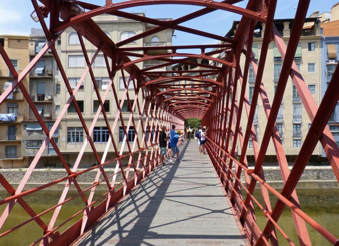 Imagen 3 Piso en venta en Girona / Pis seminou de 72 m² amb ascensor a la zona Els Químics 