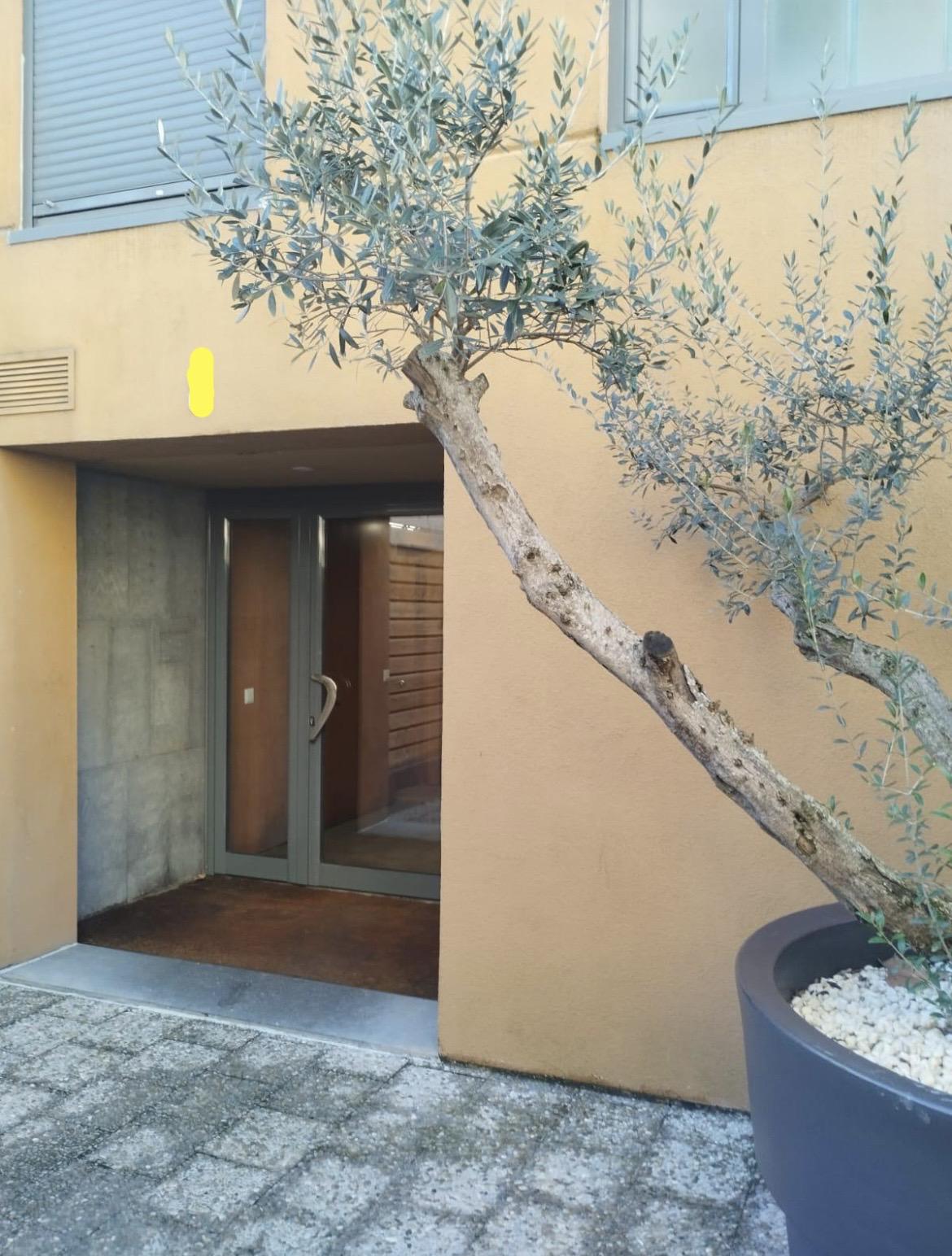 Imagen 5 Piso en venta en Girona / Pis seminou de 72 m² amb ascensor a la zona Els Químics 