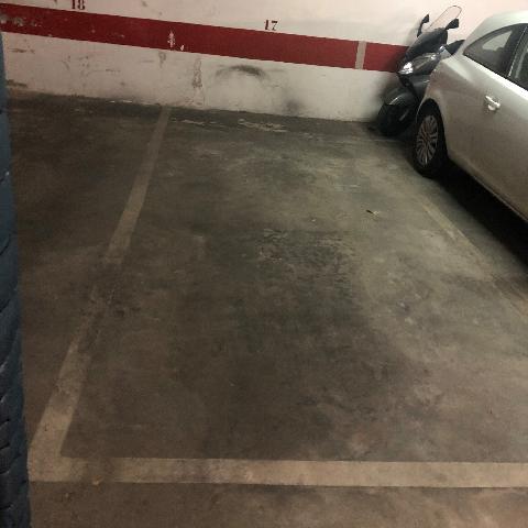 Imagen 1 Inmueble 299606 - Parking Coche en alquiler en Girona / Parking per a cotxe al costat de l´Institut N.Xifre