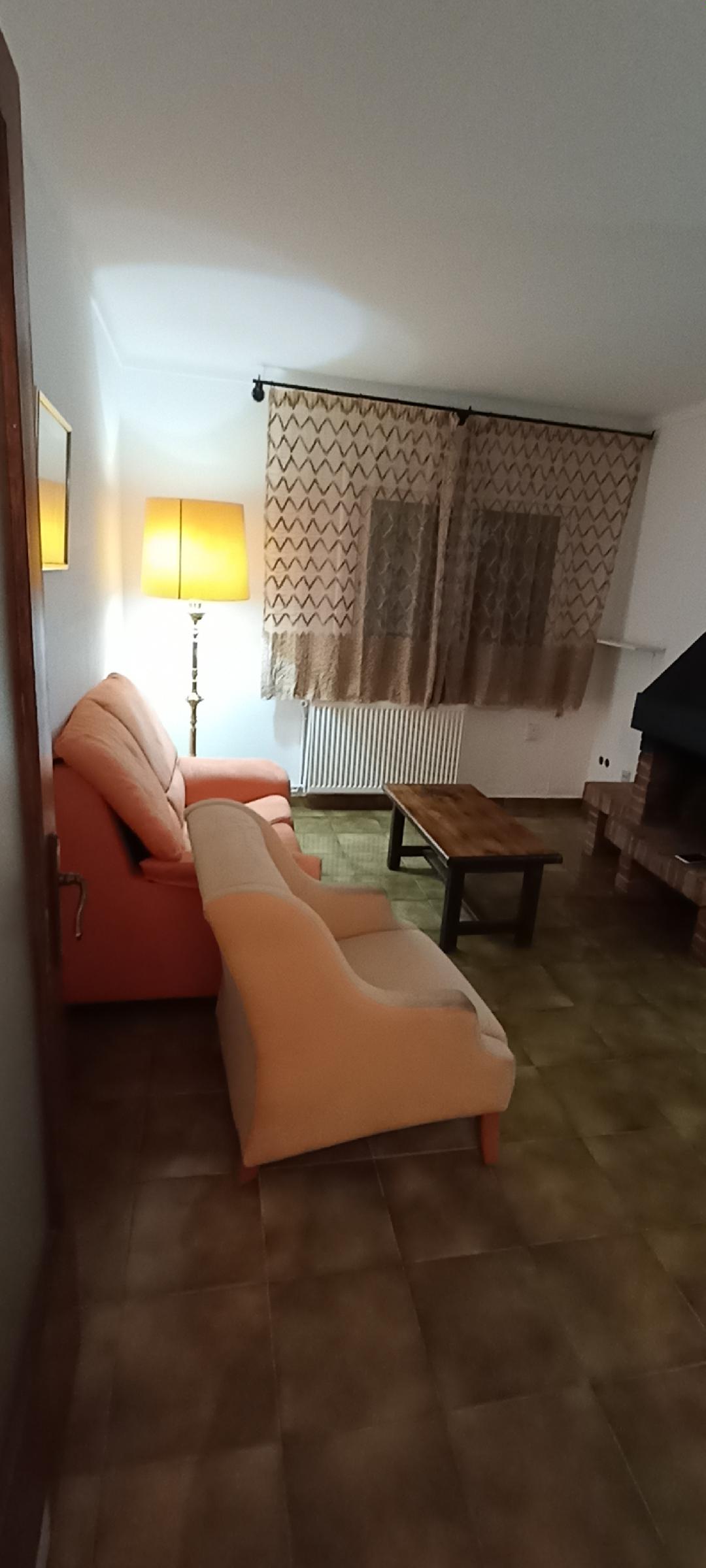 Imagen 2 Piso en alquiler en Girona / Pis amb parking al costat de la Universitat de Girona