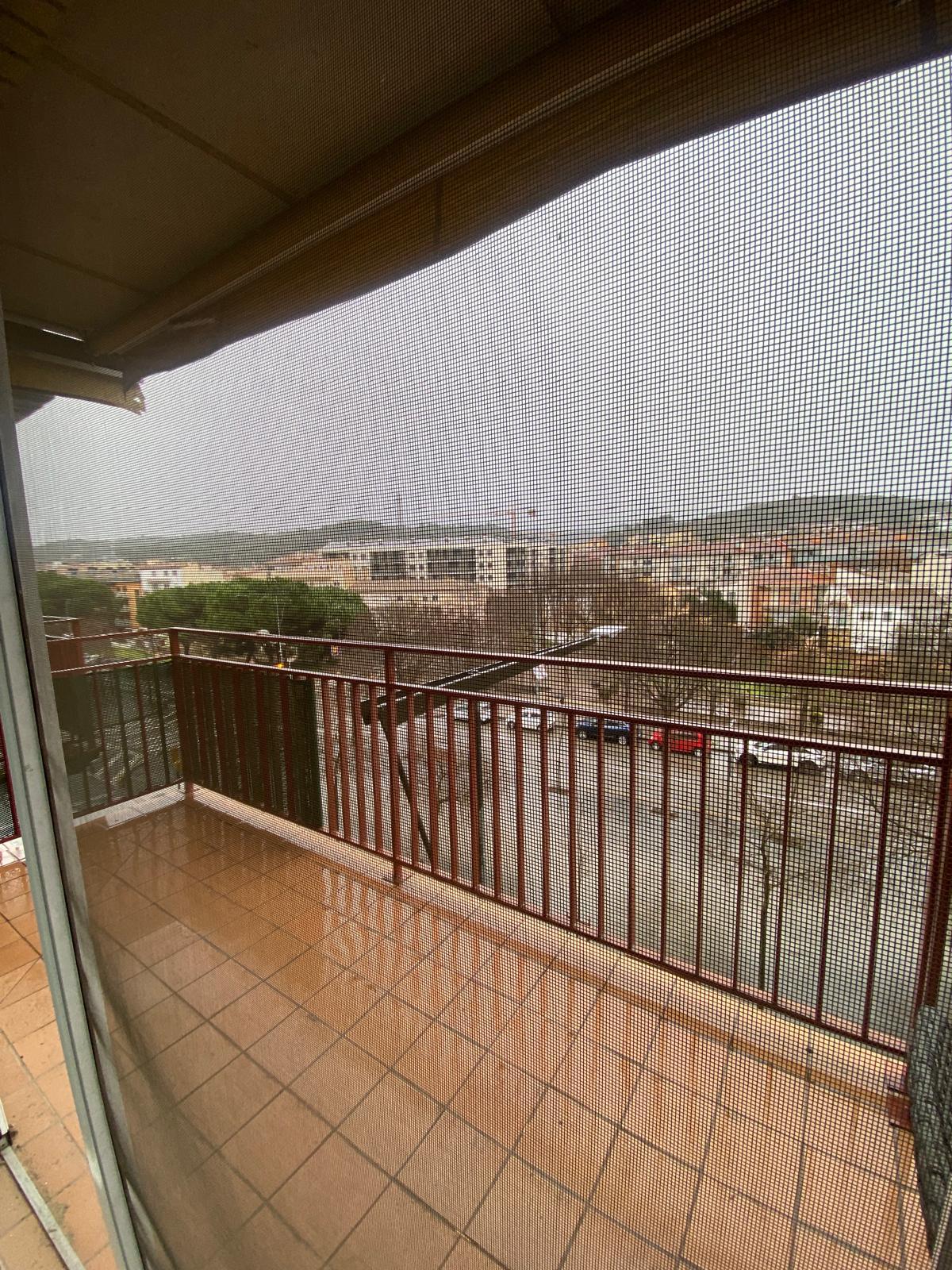 Imagen 3 Piso en venta en Girona / Fantàstic pis de 96m2 al costat de l´Escola del Pla 