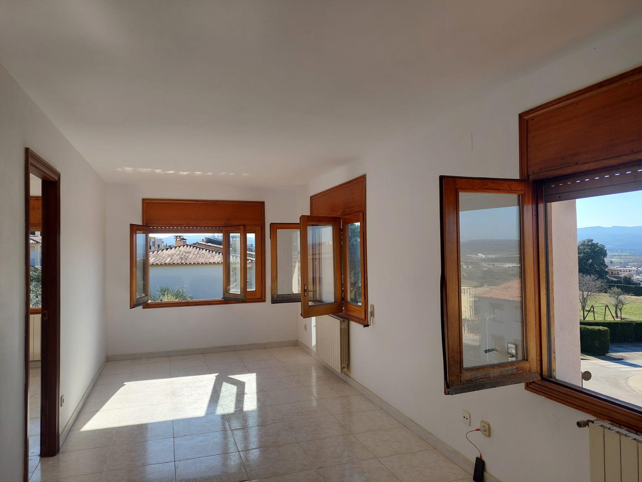 Imagen 13 Casa Aislada en alquiler en Bisbal D´empordà La / Casa independent de 188 m2 a La Bisbal...