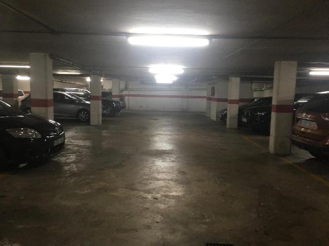 Imagen 2 Inmueble 300619 - Parking Coche en alquiler en Girona / Parking en lloguer al costat del Col.legi La Salle