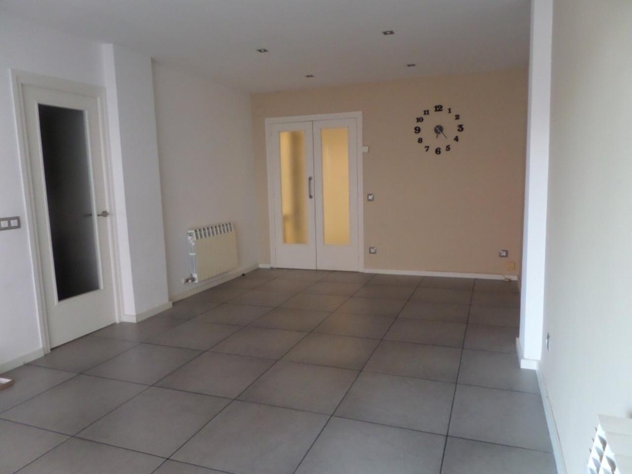 Imagen 2 Piso en venta en Lloret De Mar / Fantàstic pis reformat de 106m2 a Can Sabata