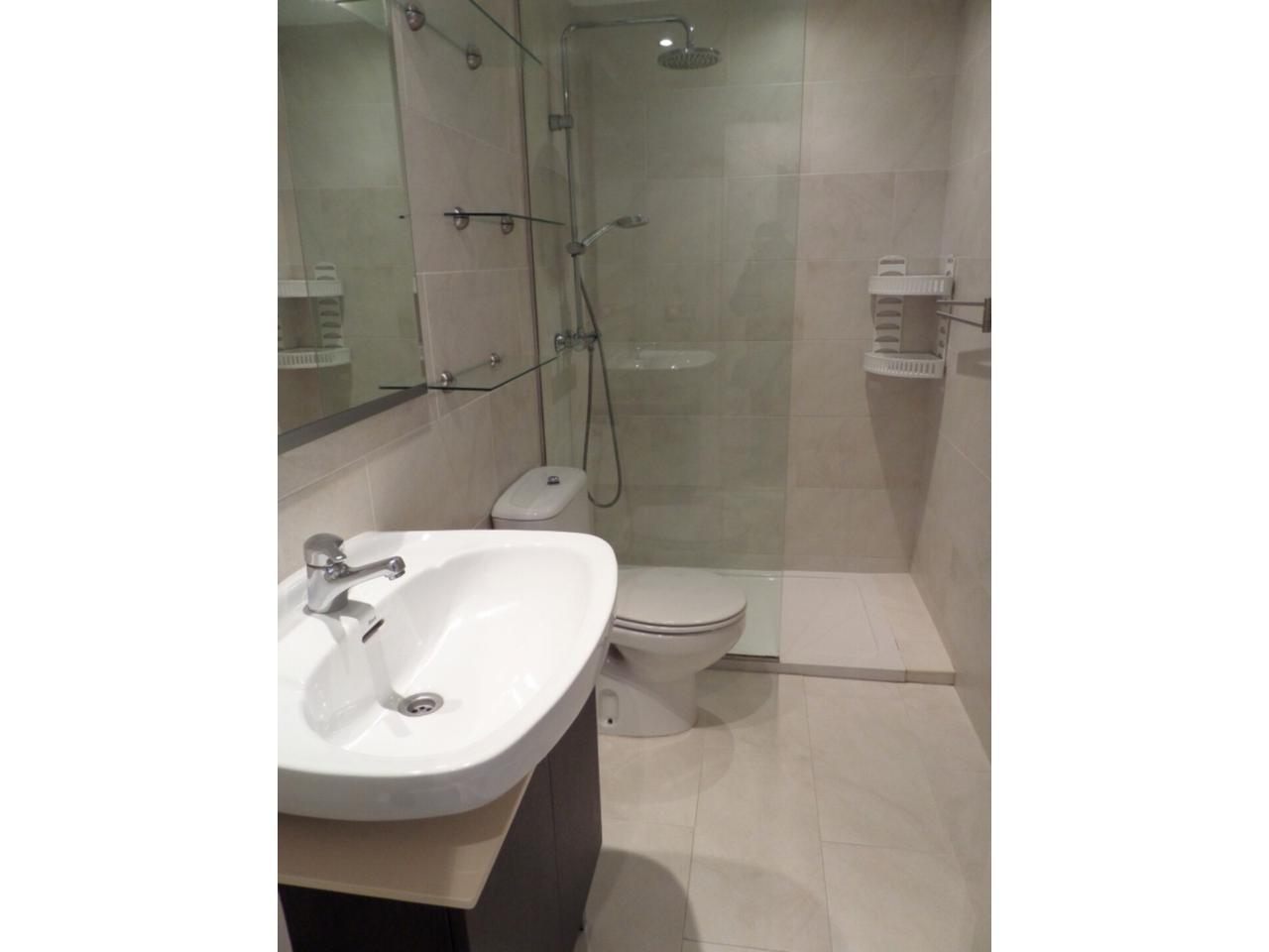 Imagen 11 Piso en venta en Lloret De Mar / Fantàstic pis reformat de 106m2 a Can Sabata