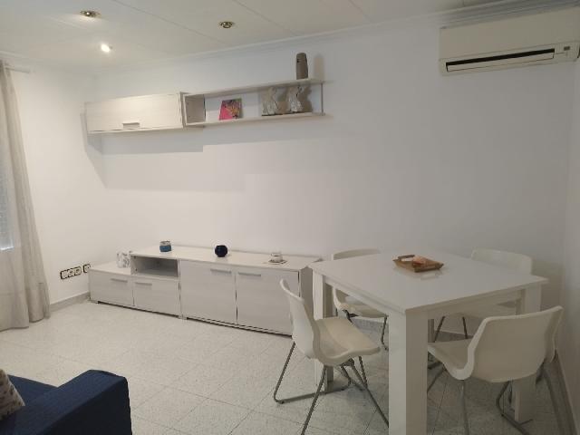 Imagen 3 Inmueble 302062 - Piso en venta en Girona / Planta baixa de 72 m2 al costat del Cap de Montilivi
