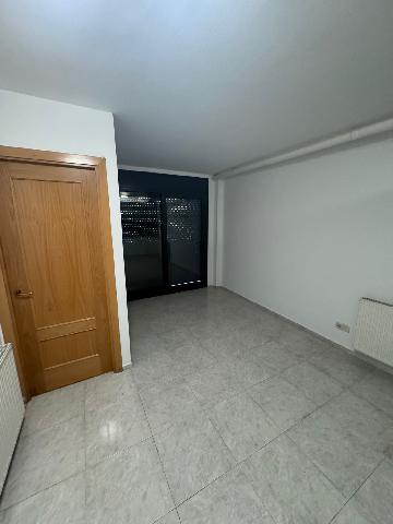 Imagen 3 Inmueble 302116 - Piso en alquiler en Girona / Pis de 68m2 al costat del Mercat del Lleo