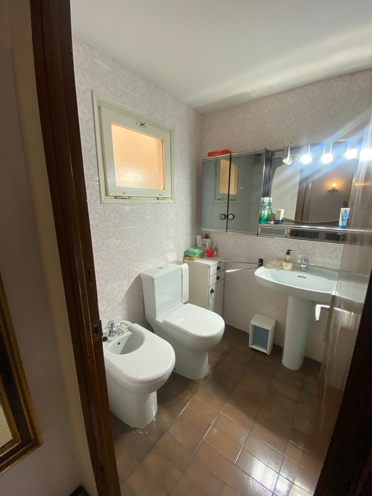 Imagen 15 Piso en venta en Girona / Pis de 106 m2 al costat del Col.legi Mas Mitjà