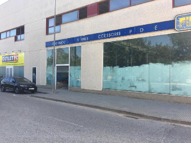 Imagen 3 Inmueble 302334 - Local Comercial en alquiler en Girona / Nau industrial de 303m2 al costat de l´Espai Gironés