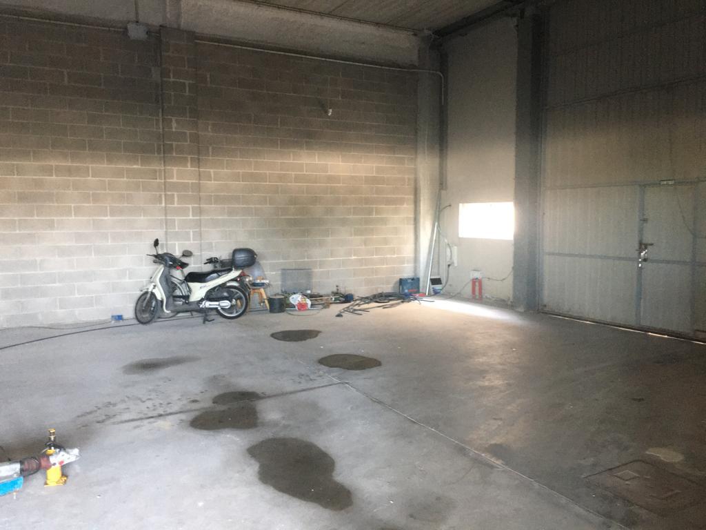 Imagen 7 Local Comercial en alquiler en Girona / Nau industrial de 303m2 al costat de l´Espai Gironés