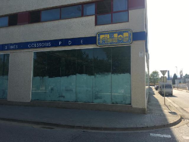 Imagen 2 Inmueble 302615 - Local Comercial en venta en Girona / Naus industrials 603m2 al costat de l´Espai Gironés