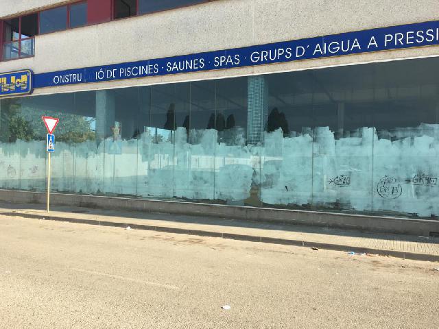 Imagen 4 Inmueble 302615 - Local Comercial en venta en Girona / Naus industrials 603m2 al costat de l´Espai Gironés