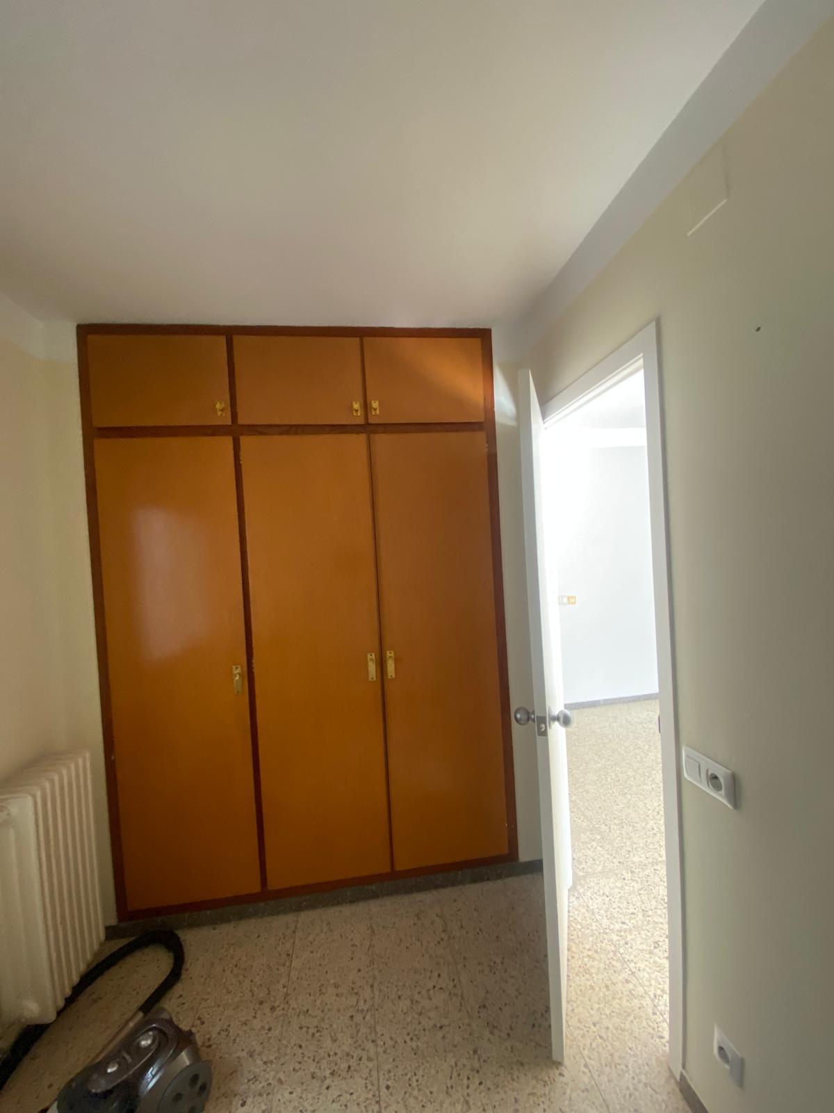Imagen 18 Ático en venta en Girona / Àtic d´origen de 134m2 al costat del Col.legi La Salle