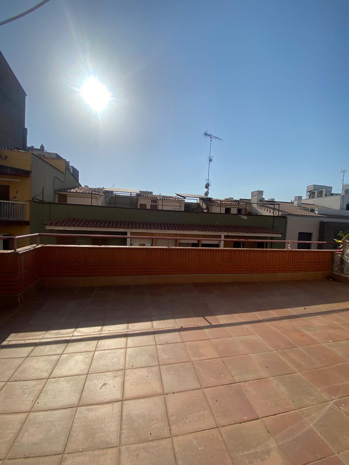 Imagen 2 Ático en venta en Girona / Àtic d´origen de 134m2 al costat del Col.legi La Salle