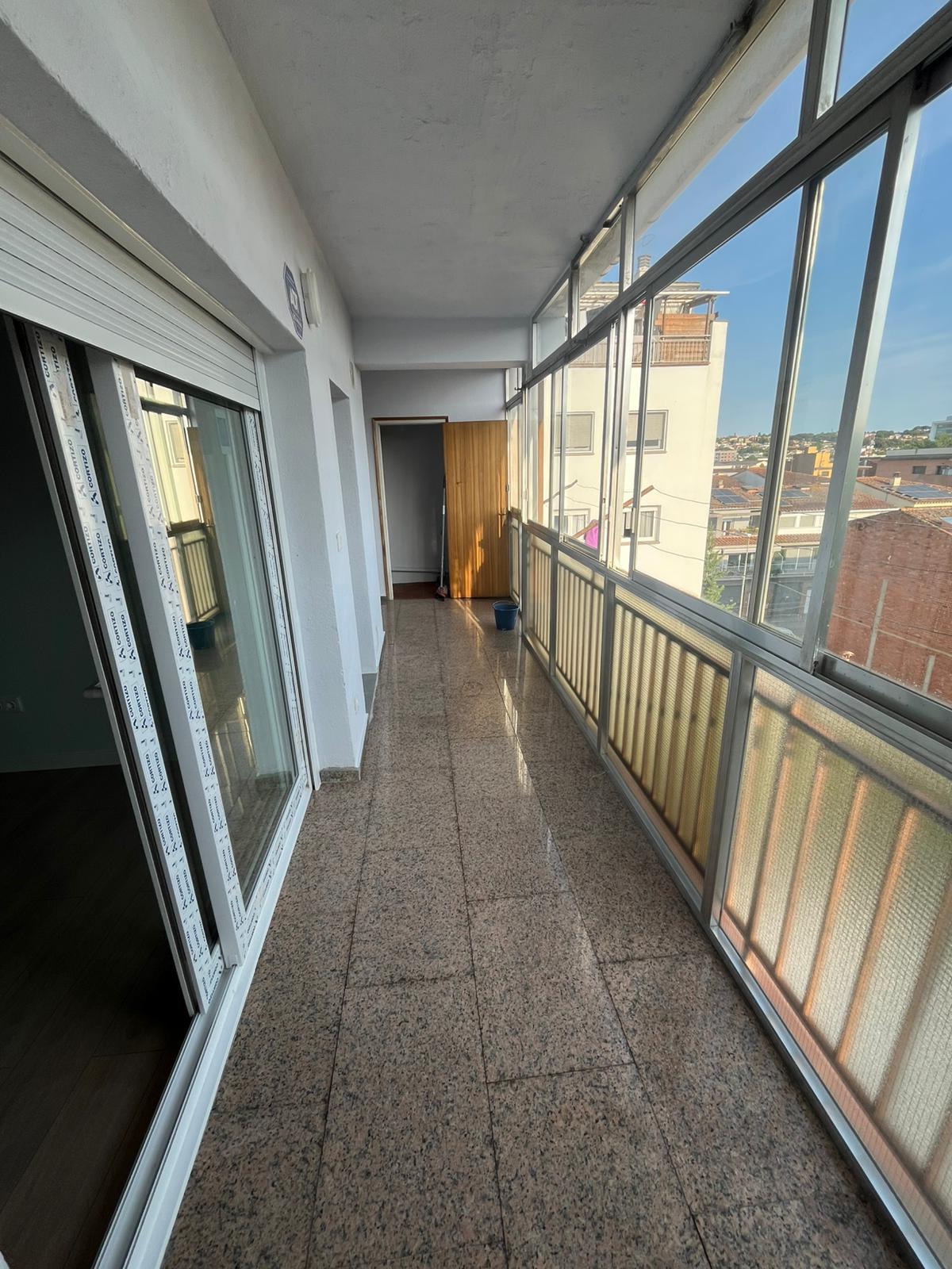 Imagen 19 Piso en venta en Girona / Pis reformat de 102m2 al costat del Geieg 