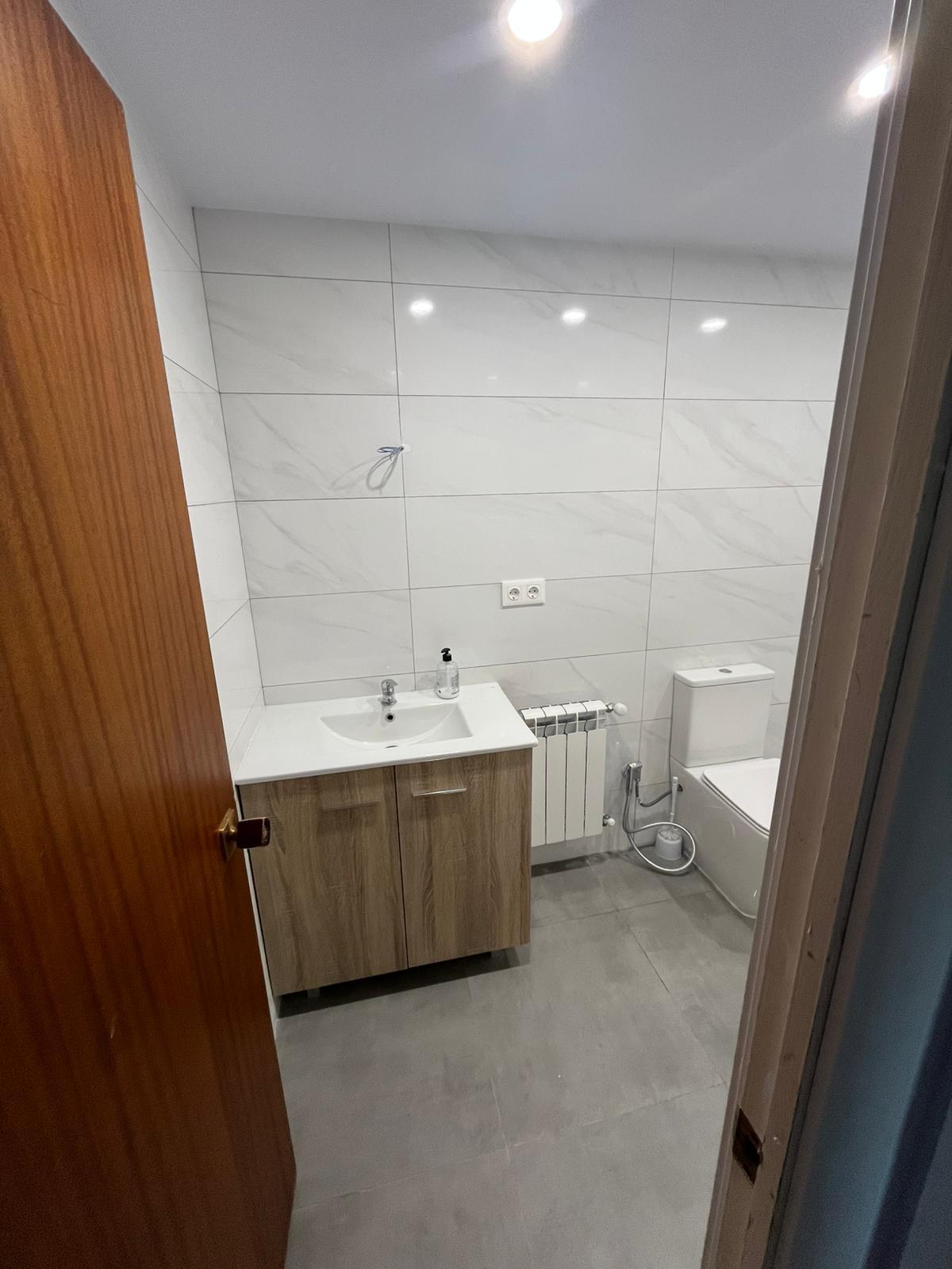 Imagen 22 Piso en venta en Girona / Pis reformat de 102m2 al costat del Geieg 