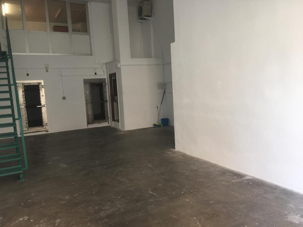Imagen 11 Local Comercial en venta en Girona / Local comercial de 87m2 al costat del Corte Ingles 