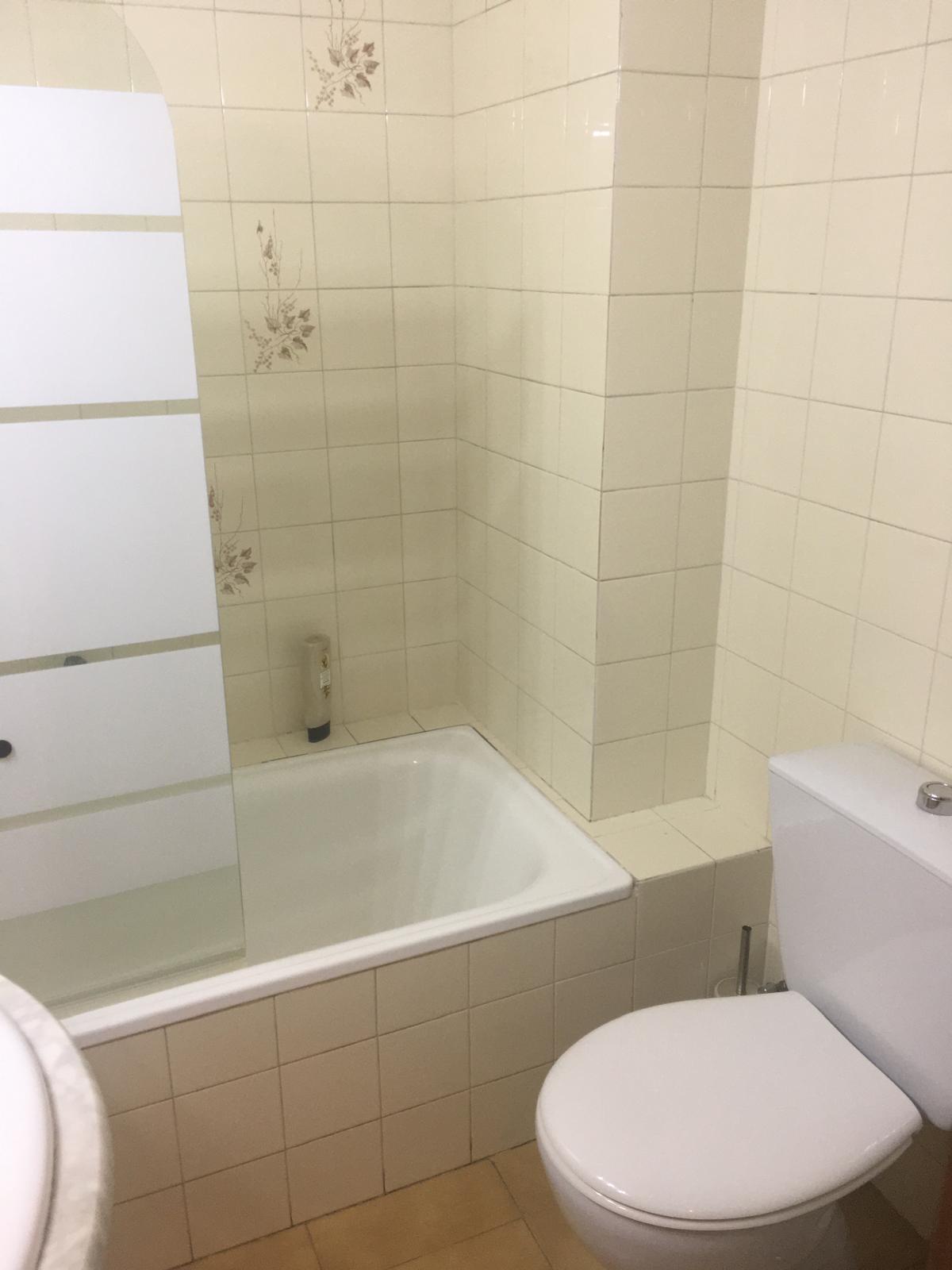 Imagen 16 Piso en alquiler en Girona / Fantàstic pis de 117m2 a Santa Eugènia - Girona