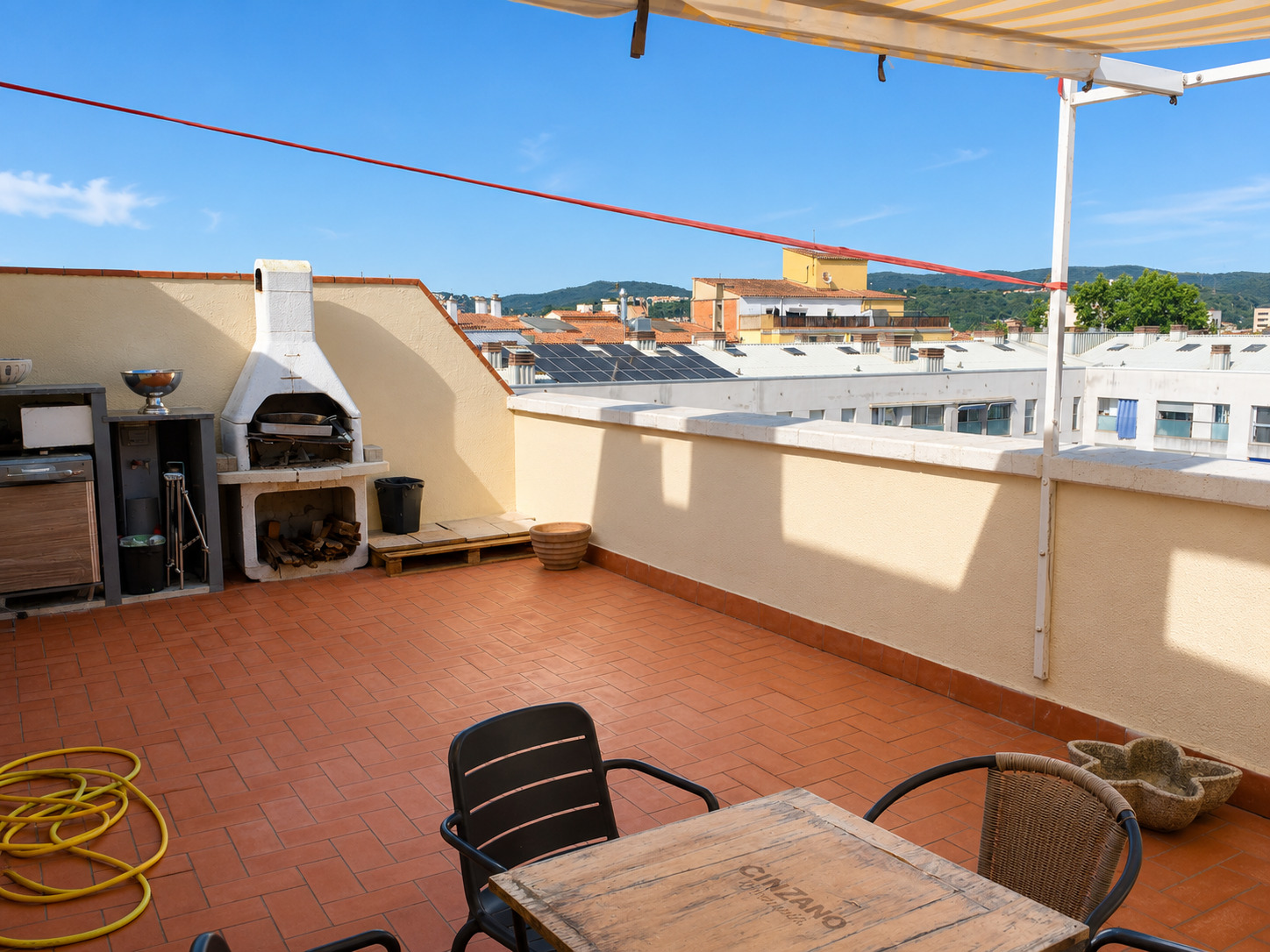 Imagen 3 Ático en venta en Girona / Àtic reformat de 84m2 al costat del Geieg de St. Narcis