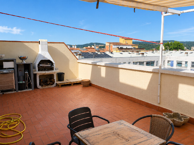 Imagen 3 Inmueble 303343 - Ático en venta en Girona / Àtic reformat de 84m2 al costat del Geieg de St. Narcis