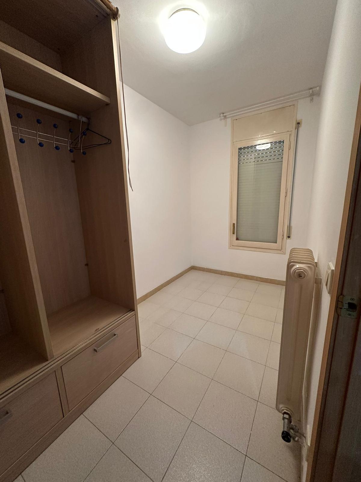 Imagen 15 Piso en alquiler en Girona / Pis de 108 m²  al costat del Col-legi Masmitjà.