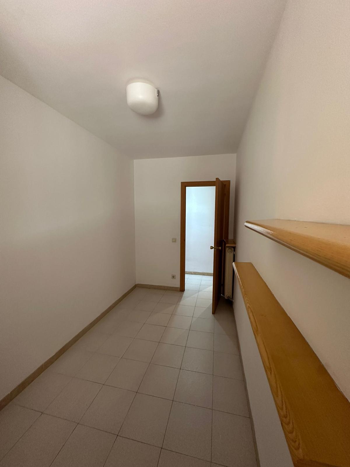 Imagen 14 Piso en alquiler en Girona / Pis de 108 m²  al costat del Col-legi Masmitjà.