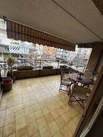 Imagen 1 Inmueble 303376 - Piso en alquiler en Girona / Pis de 108 m²  al costat del Col-legi Masmitjà.
